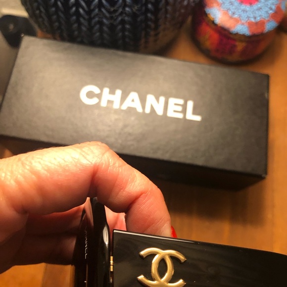 Authentic Chanel Vintage Round Sunglasses "Chanel Paris" Black w/White Text - Picture 8 of 10